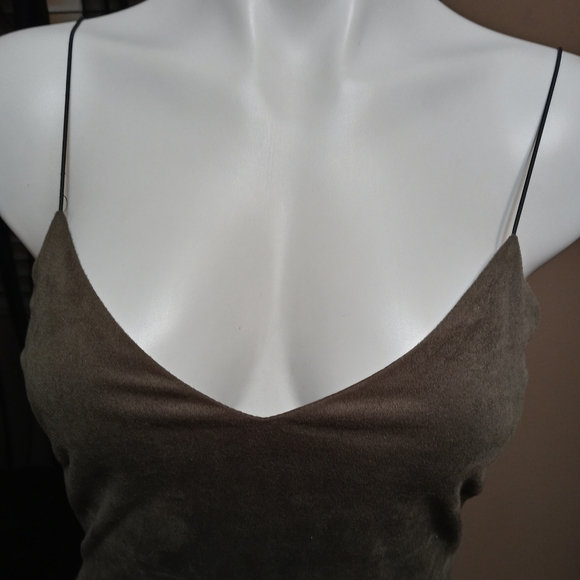 Olive green dress. M. Spaghetti strap. - Picture 4 of 5